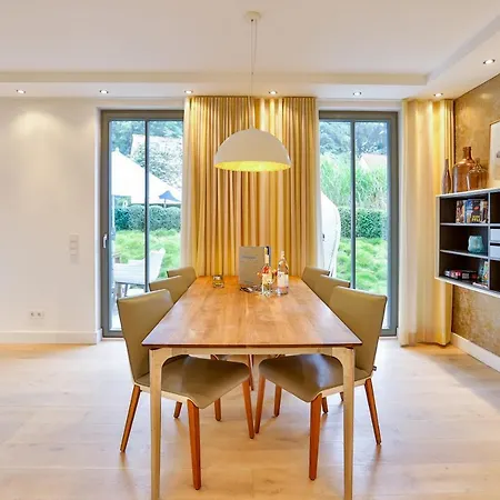 Luxusferienwohnung Seebrise***** *